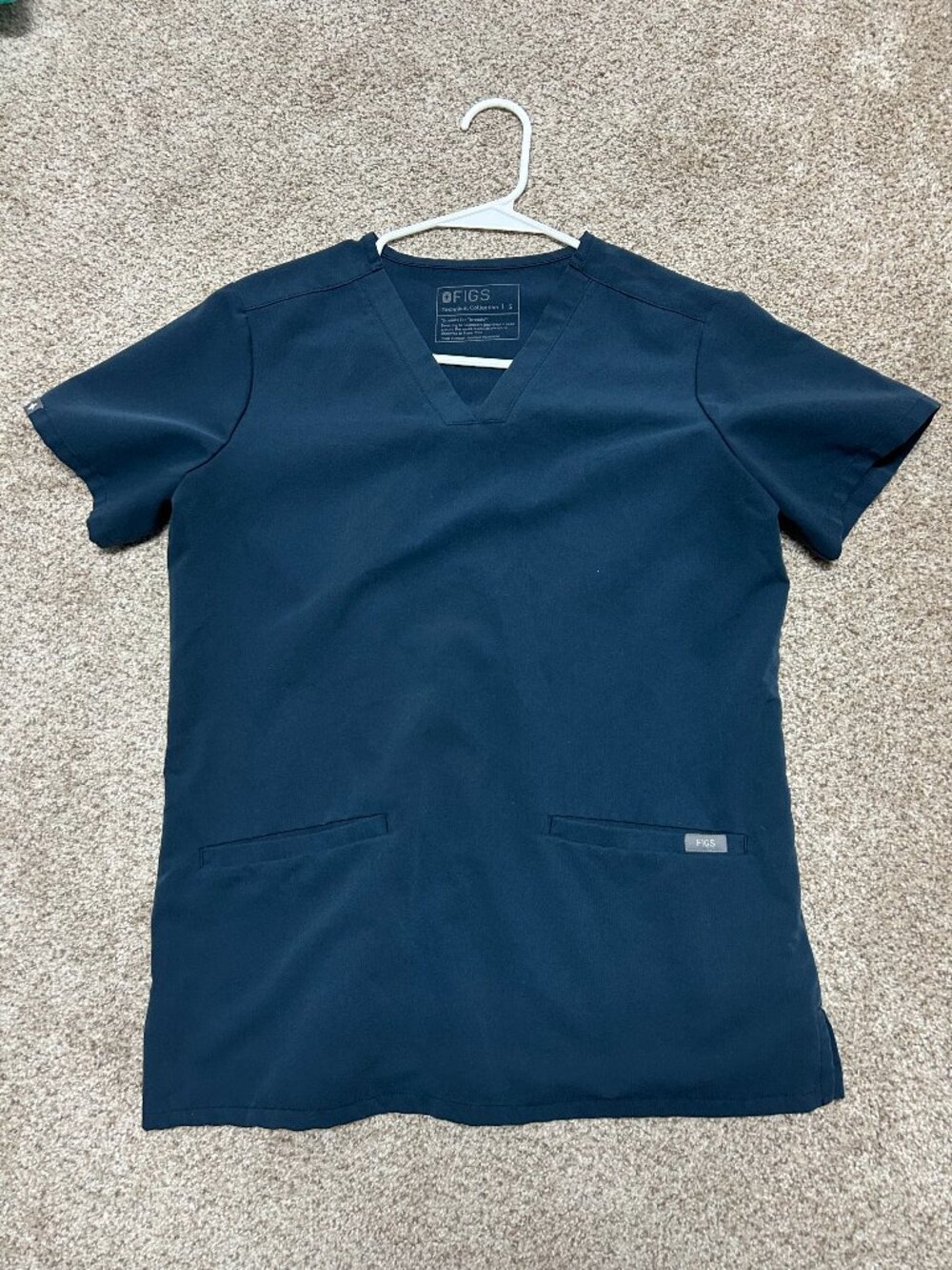 FIGS Casma 3 Pocket Scrub Top *Dark Harbor *Size Small